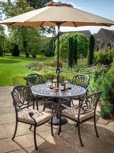 Amalfi 4 Seat Round Dining Set with Parasol & Base