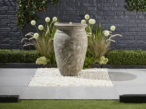 Fountain Vase 'Leona'